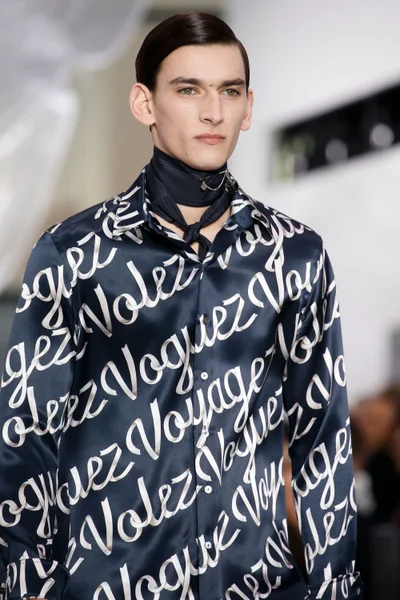 Look 83